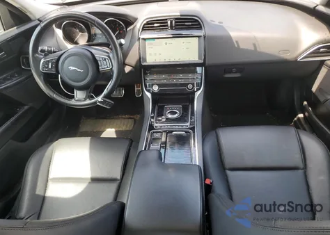 2019 Jaguar Xe из США, поврежденный, VIN SAJAS4FX7KCP52016